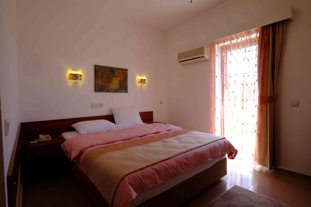 Flying Dutchman Hotel Oludeniz Room photo
